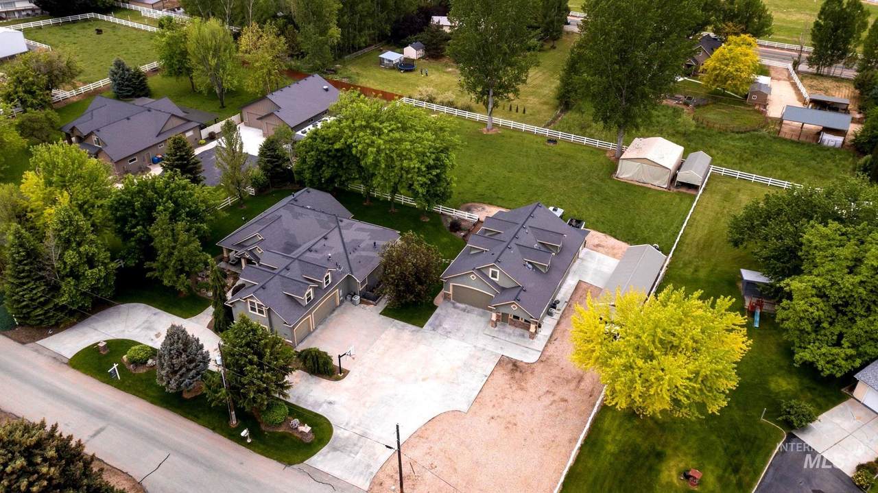 3035 Model Farm Drive - Photo 1