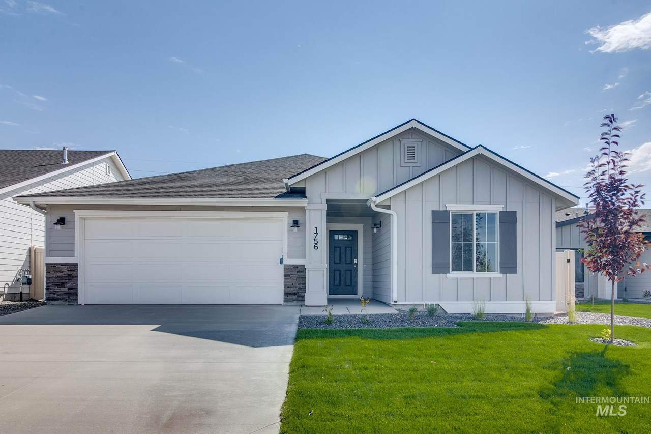 1756 Puma Ave - Photo 1