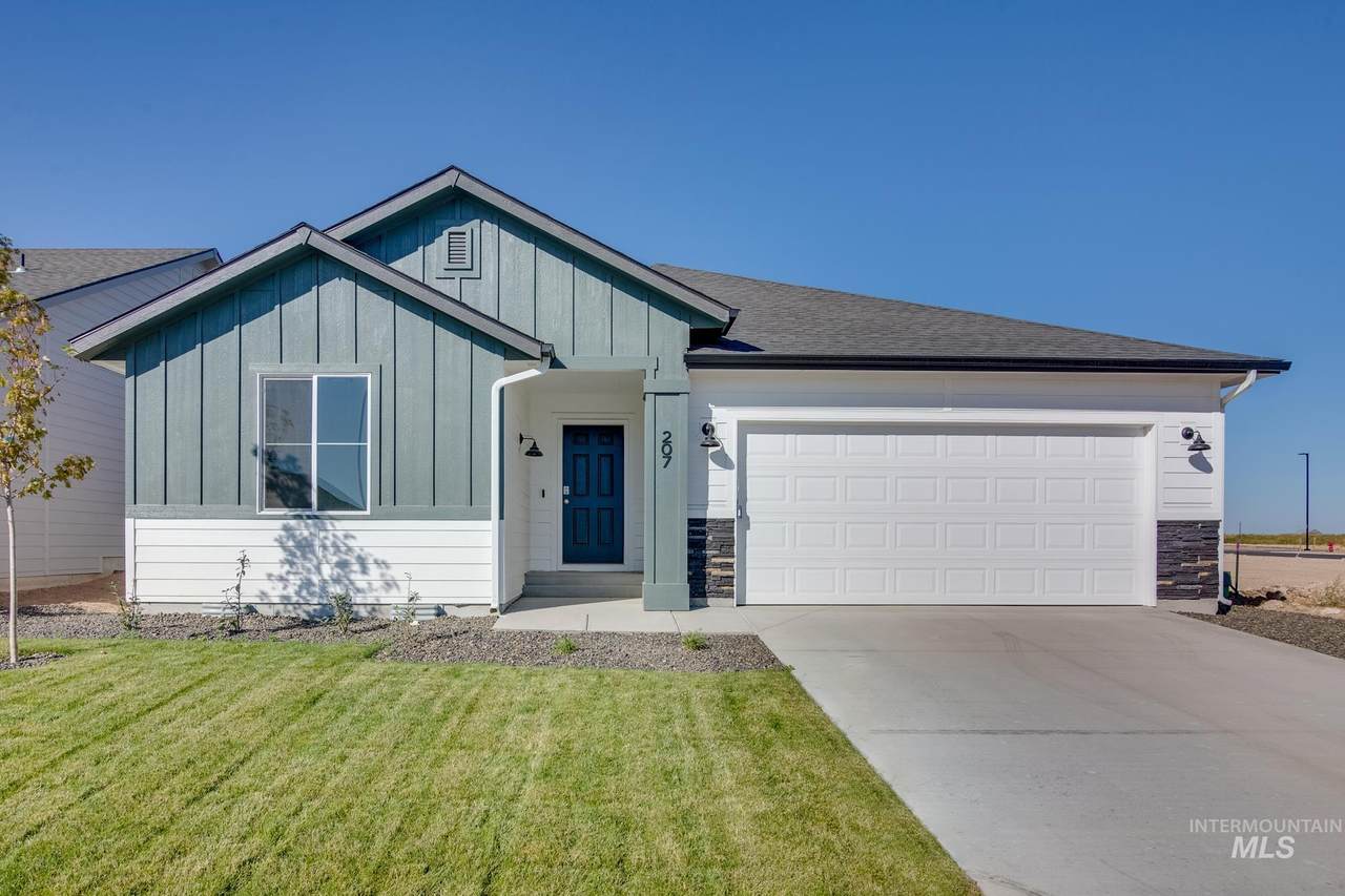 207 Meadowsweet Ave - Photo 1