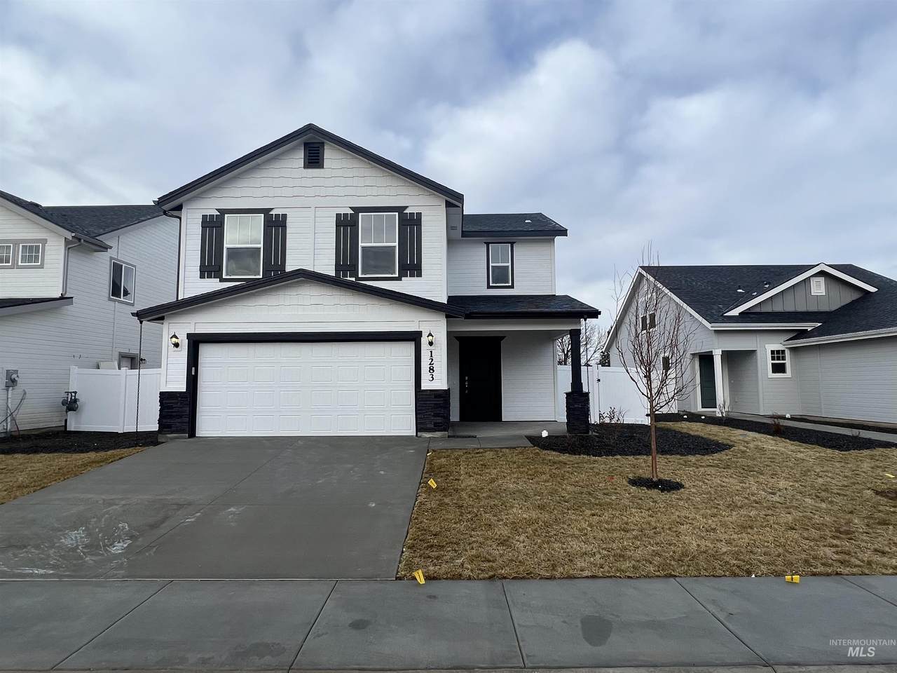 1283 Wiston Ave - Photo 1