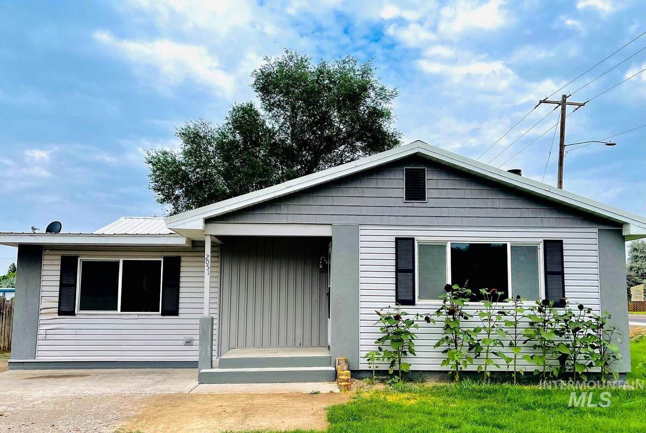 2051 Z Street - Photo 1