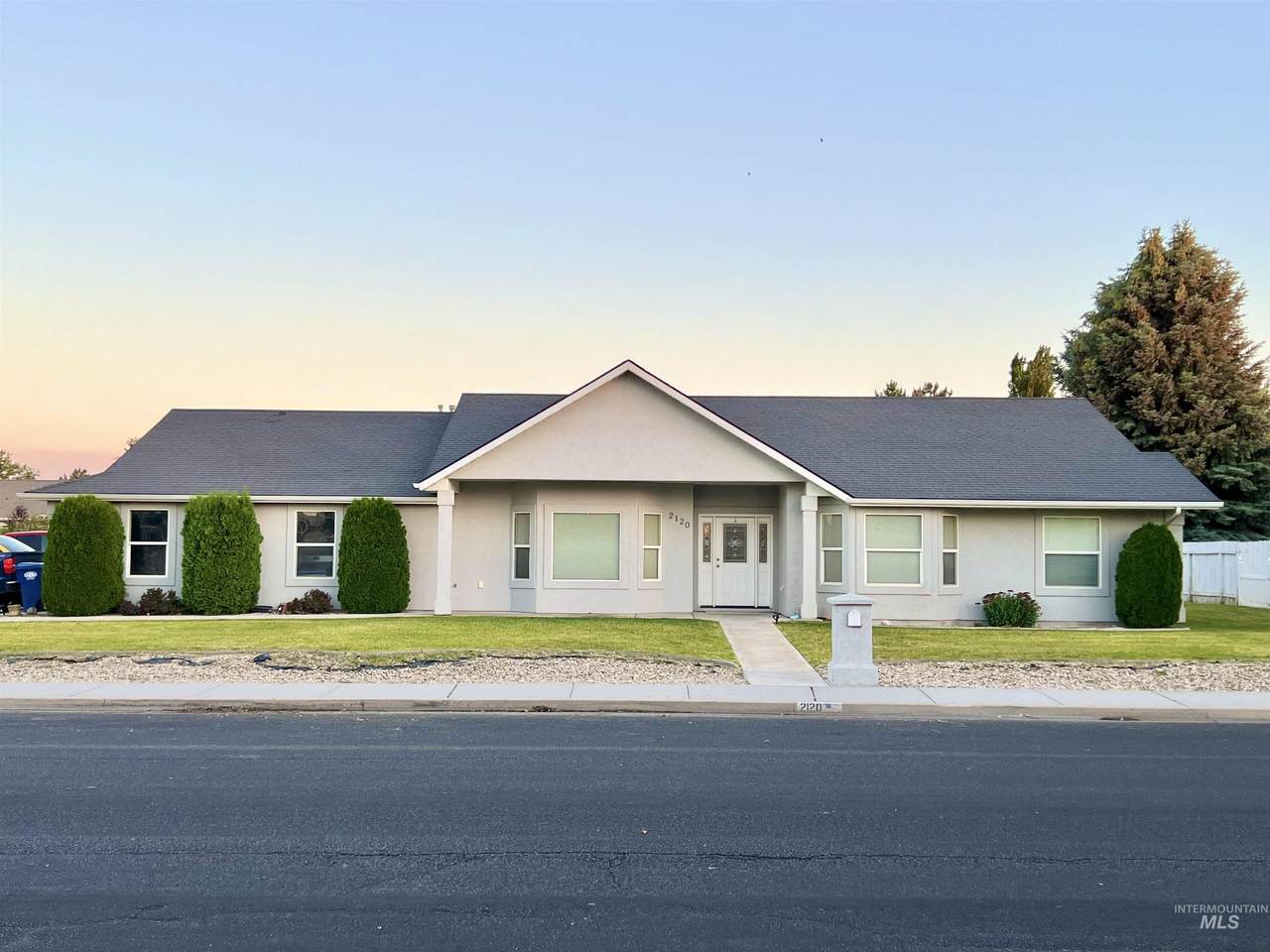 2120 Candleridge Dr. - Photo 1
