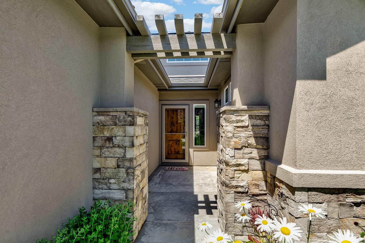4626 Renhold St. - Photo 1