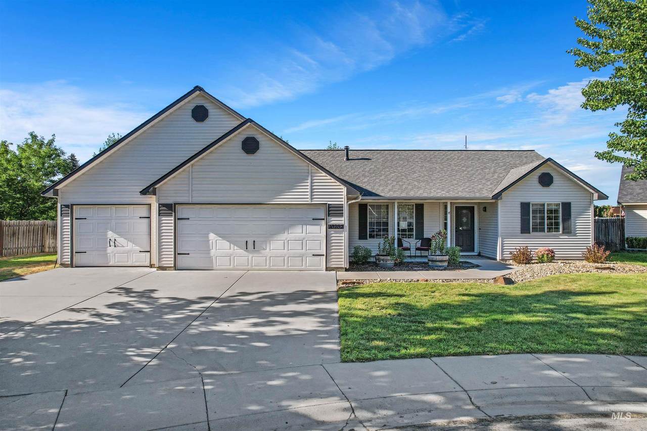 10732 W Stonecrop Ct - Photo 1