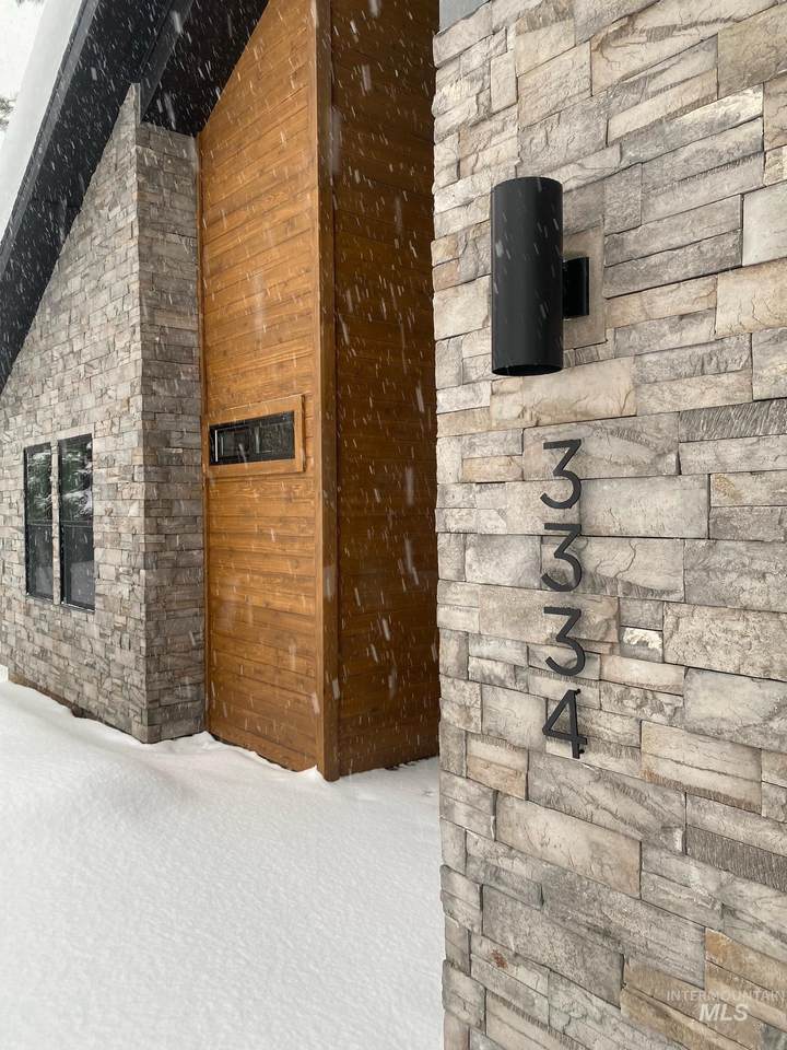 3334 Whitefield Ln - Photo 1
