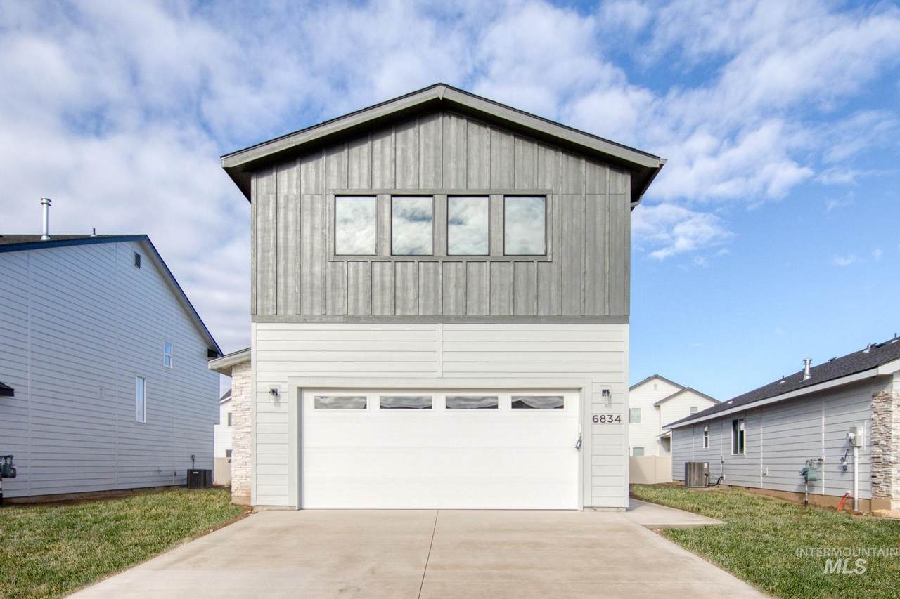 6834 Dakota Creek Dr - Photo 1