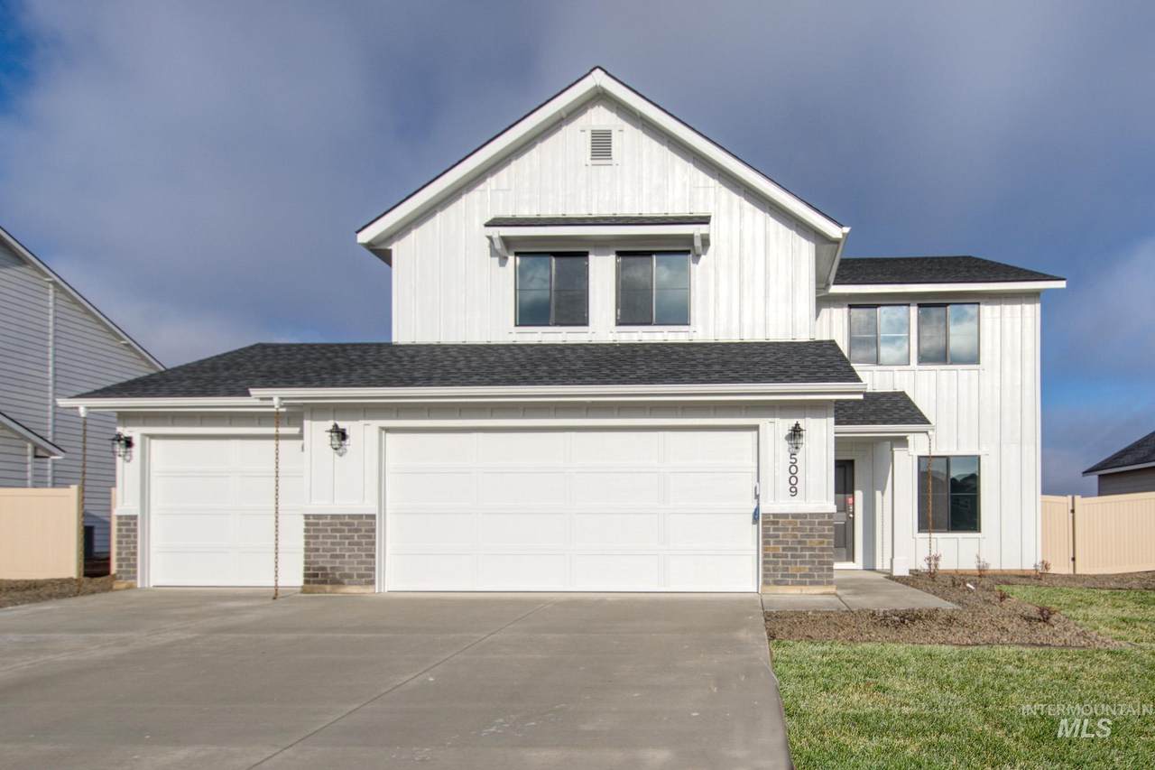 5009 Endicott Dr - Photo 1