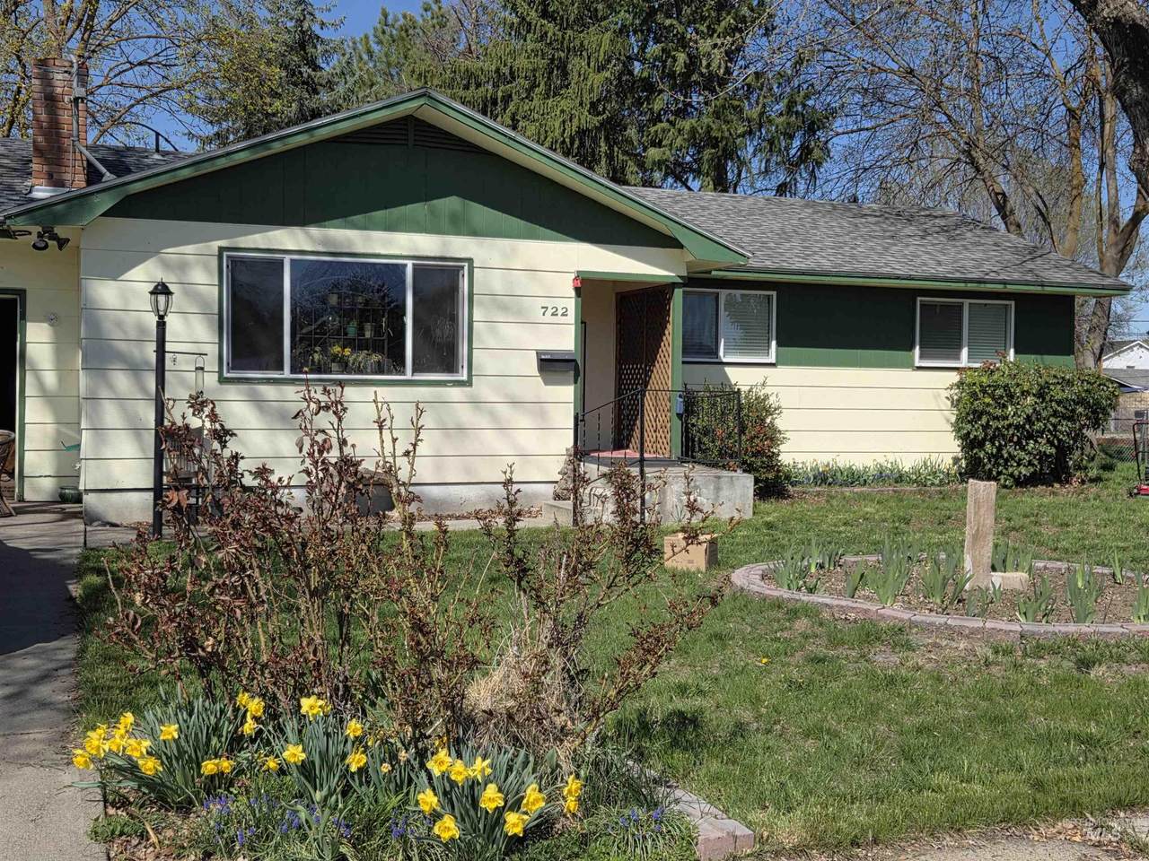 722 Liberty St - Photo 1