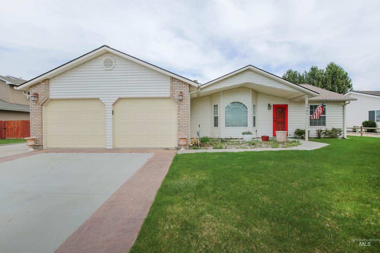 1921 Uehlin Drive - Photo 1