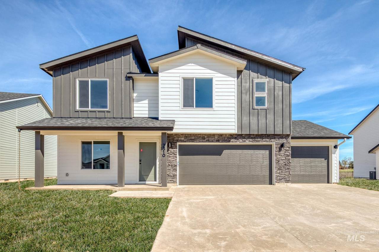 7310 Shields Dr - Photo 1