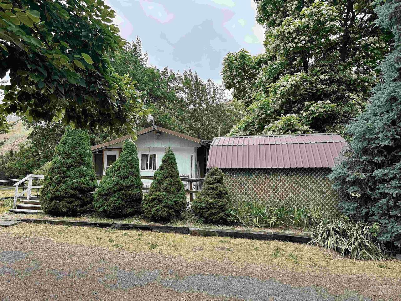 1590 Roby Road - Photo 1