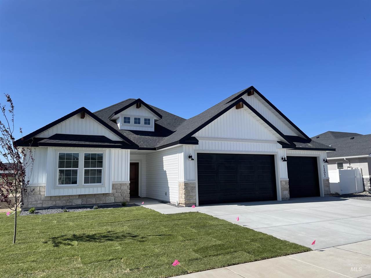 1207 Frank Henry Rd - Photo 1