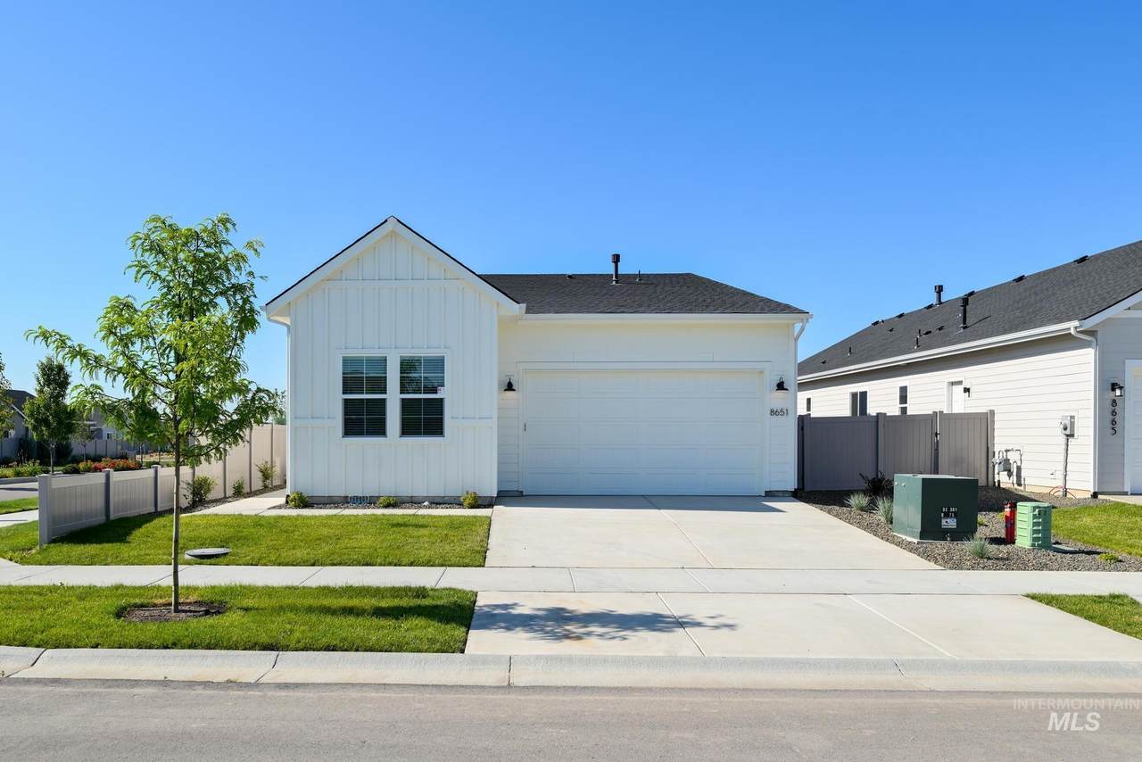 8651 Stillmore St - Photo 1