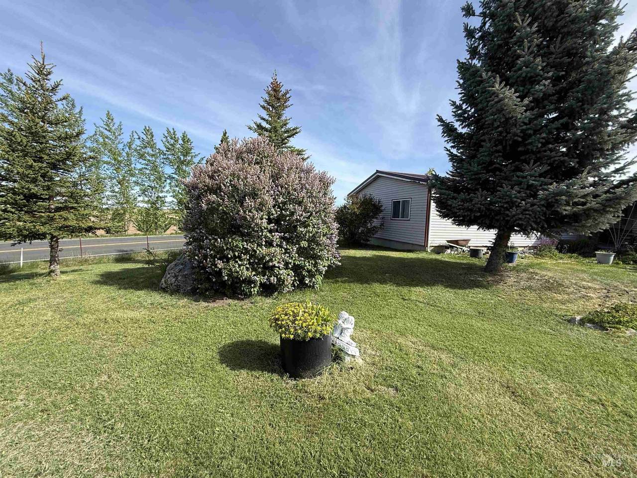103 Beech St - Photo 1