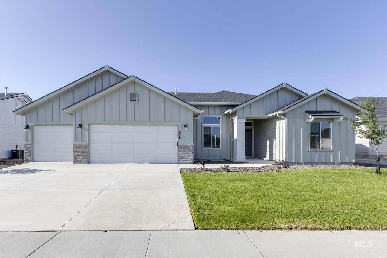 629 Snowy Owl St - Photo 1