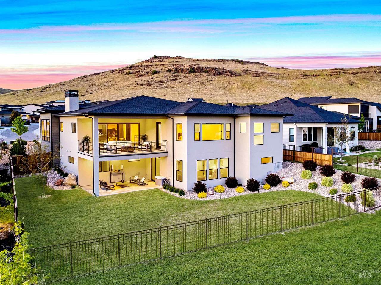 3501 Planet Dr - Photo 1