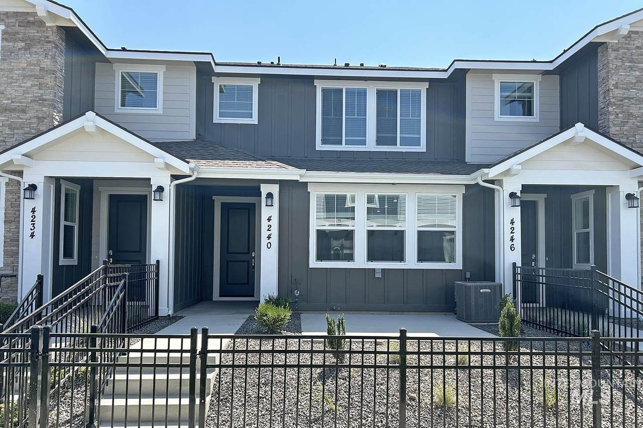 4240 Cirrus Ln - Photo 1