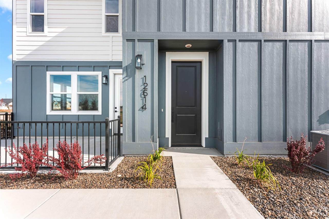 12614 Mars Ln. - Photo 1