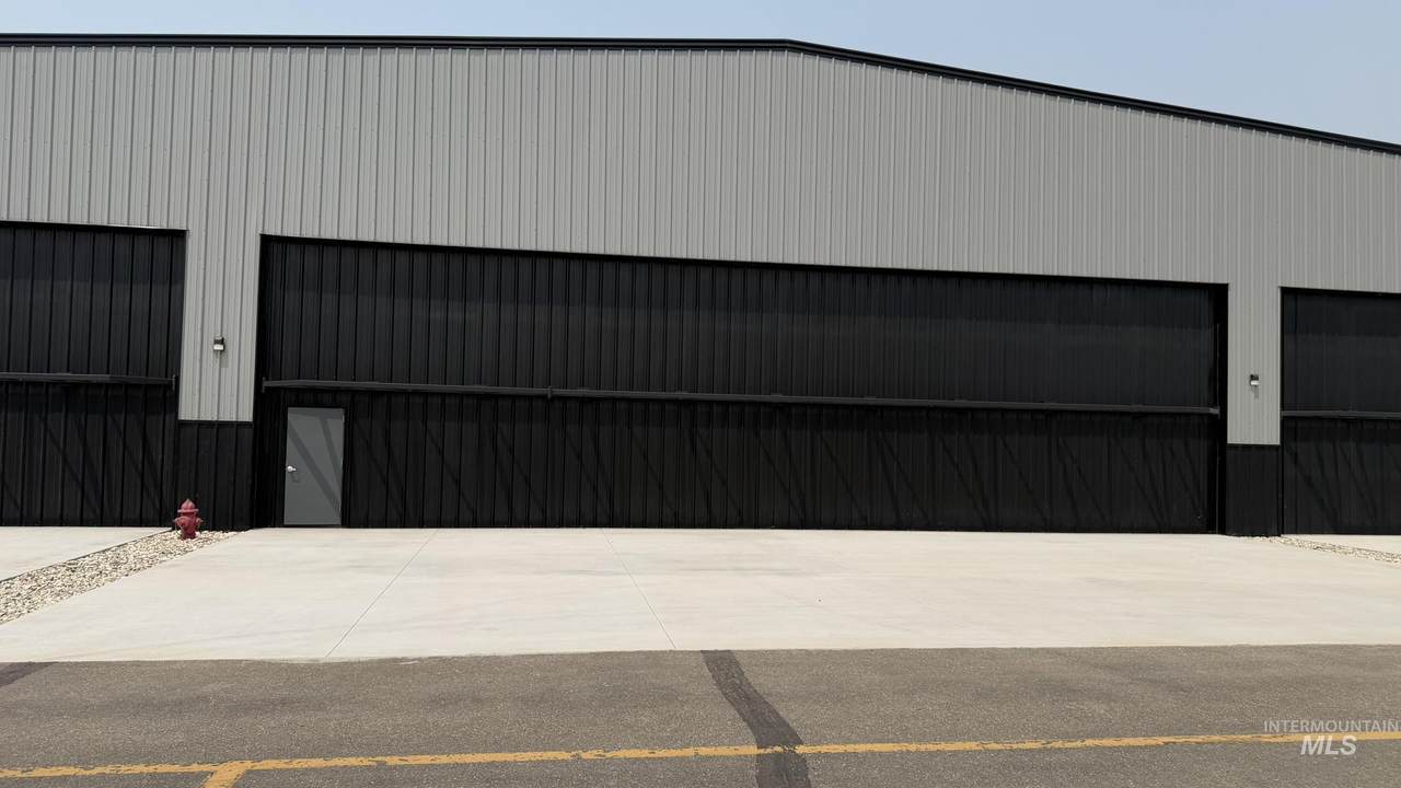4223 Aviation Way - Photo 1