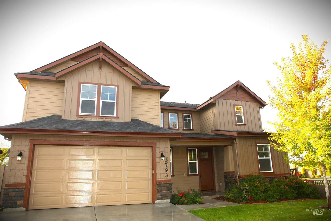 3793 Huntly St - Photo 1