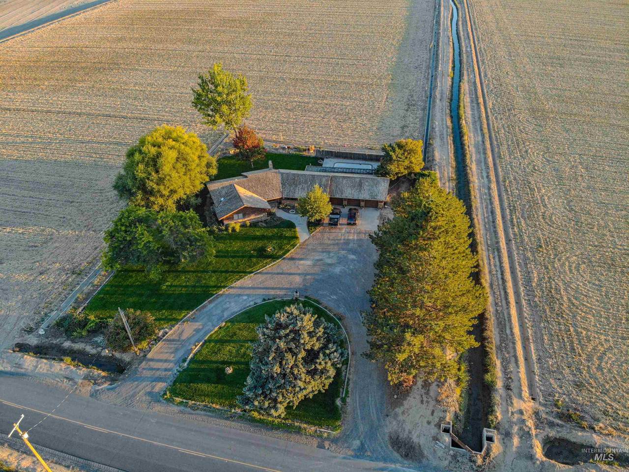 887 Overstreet Road - Photo 1