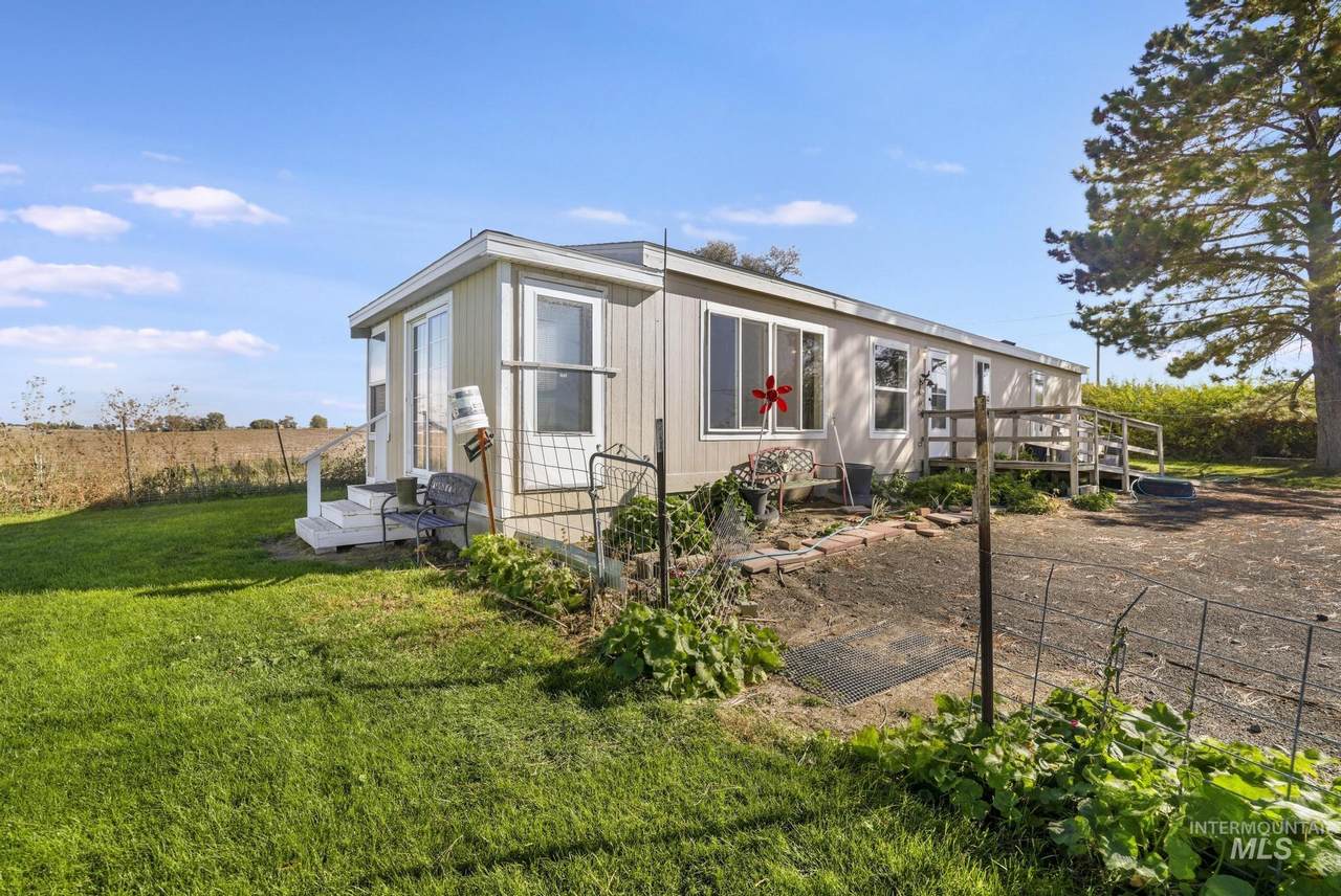 1244 3600 N - Photo 1