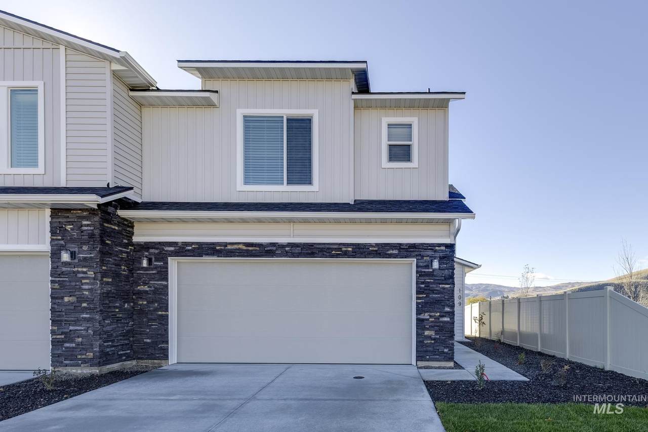 109 Bighorn St - Photo 1