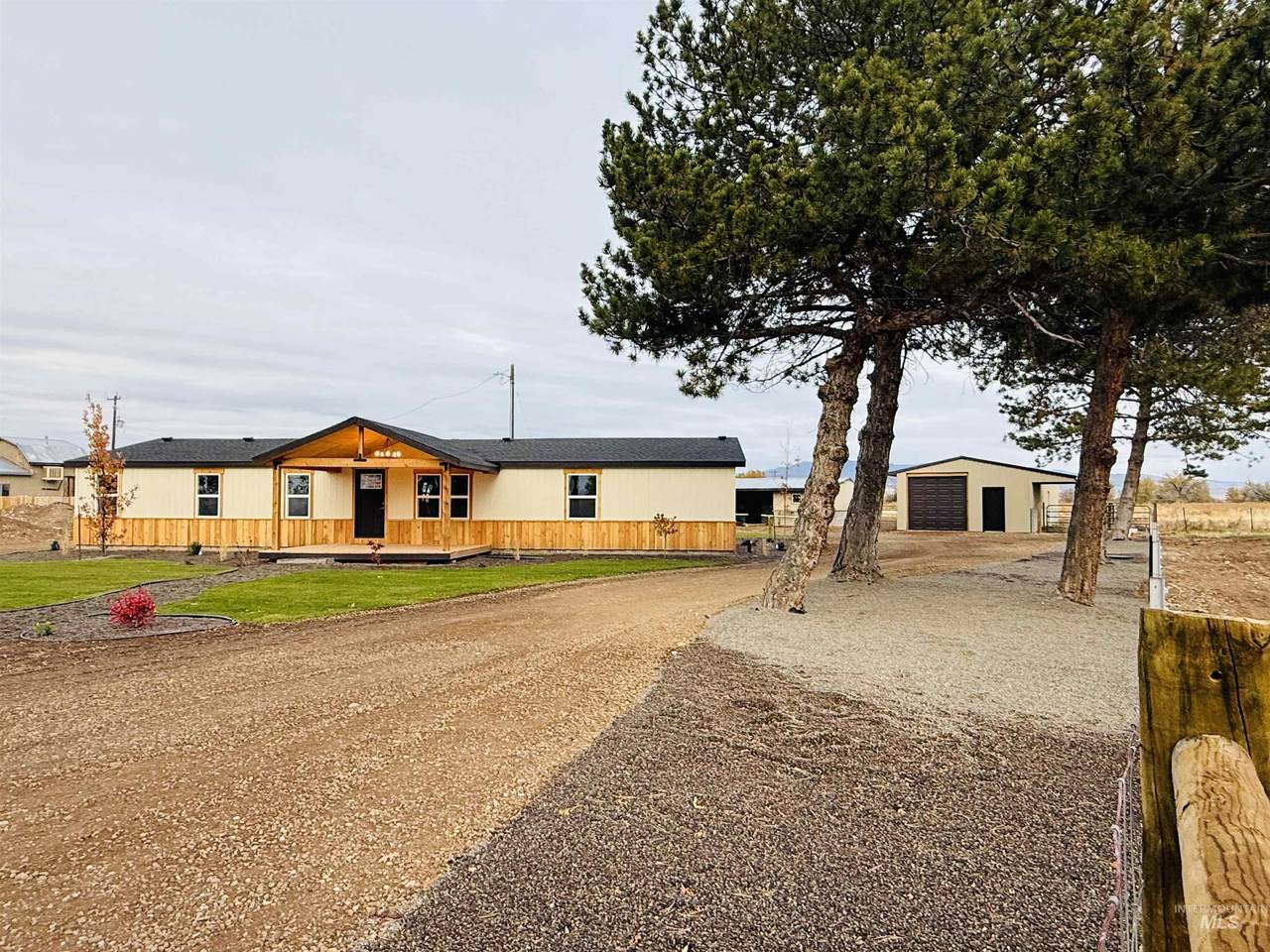 4558 Lott Rd - Photo 1