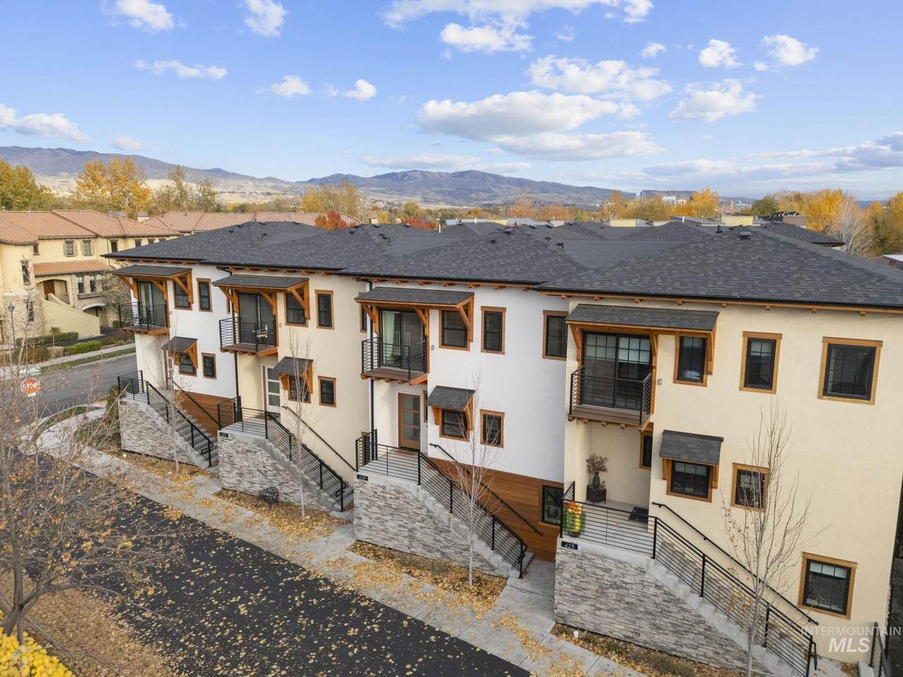 429 Water Pocket Ln - Photo 1