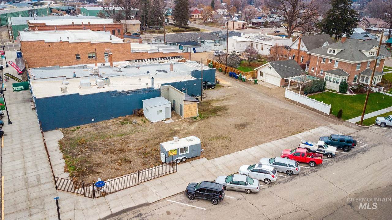 200 Main Main - Photo 1