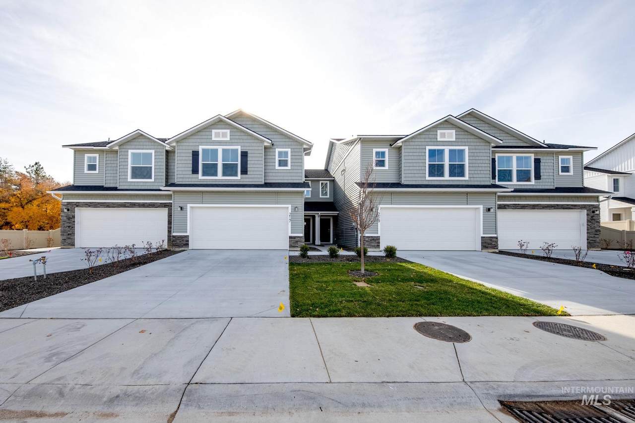 217 Moose St - Photo 1