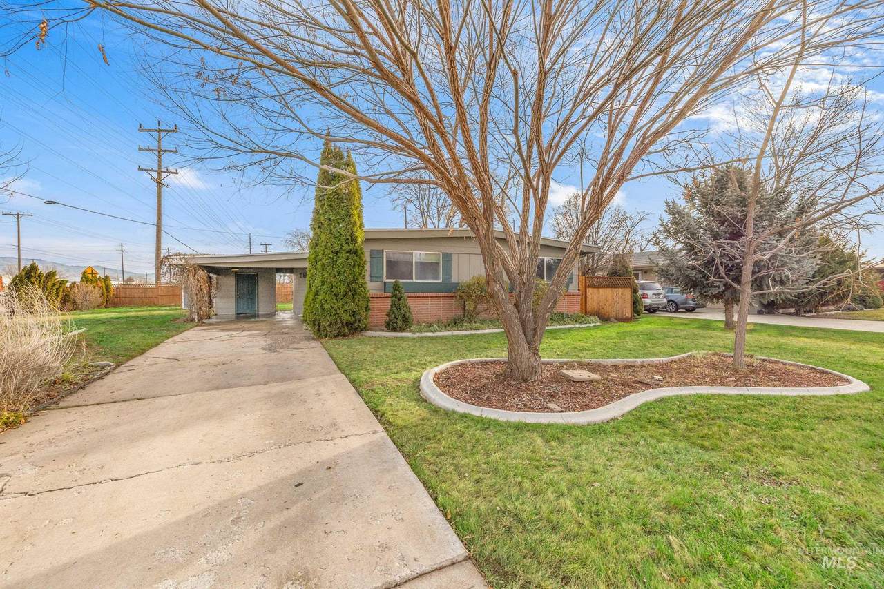 18 Franklin Park - Photo 1