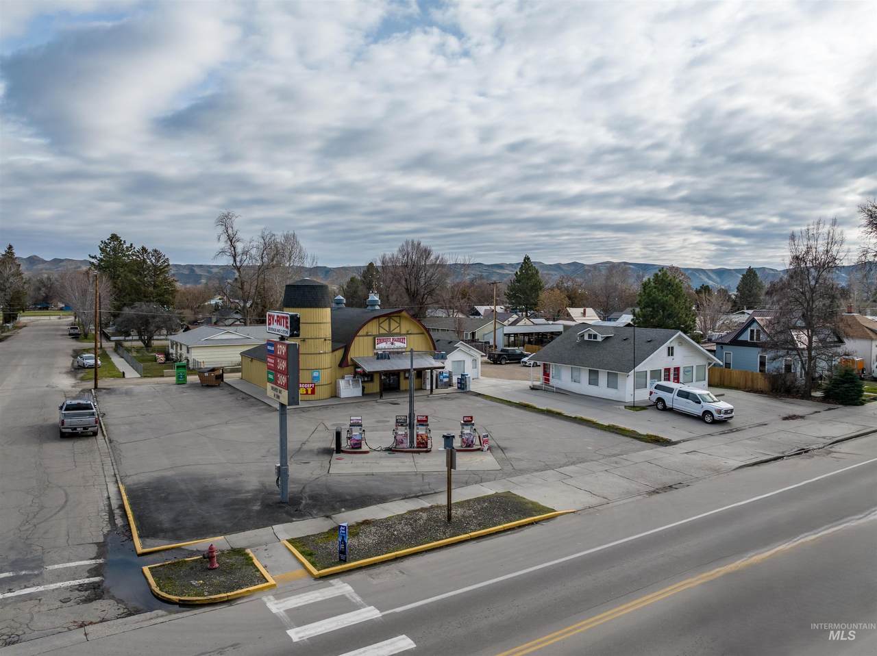 702 S Washington Ave - Photo 1