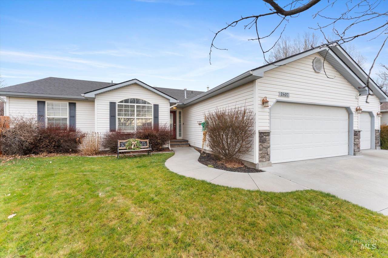 2407 Stormy Mountain Pl - Photo 1