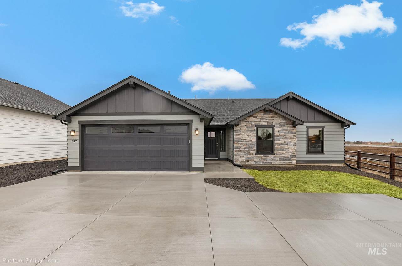 4162 Pumpkin Way - Photo 1