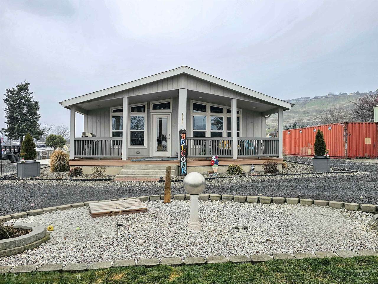 1335 Pound Lane - Photo 1