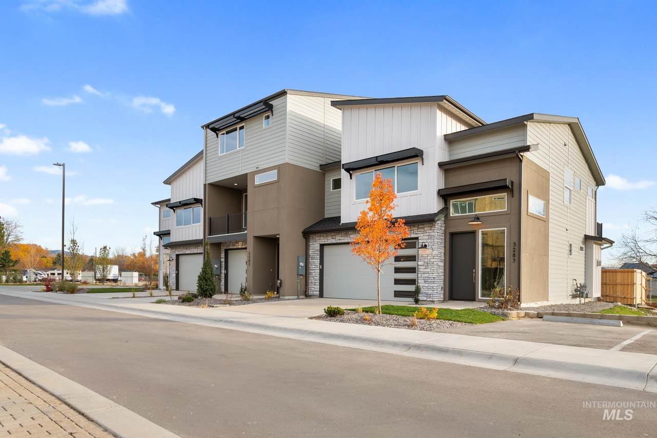 5264 River Water Ln - Photo 1