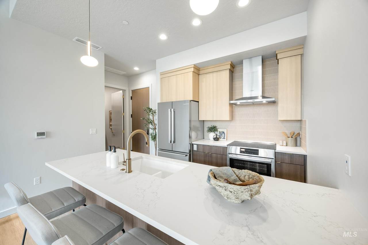 4340 Haystack St - Photo 1