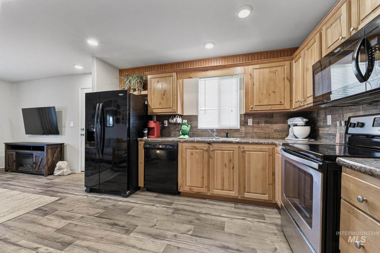 2710 Pilgrim Lane - Photo 1