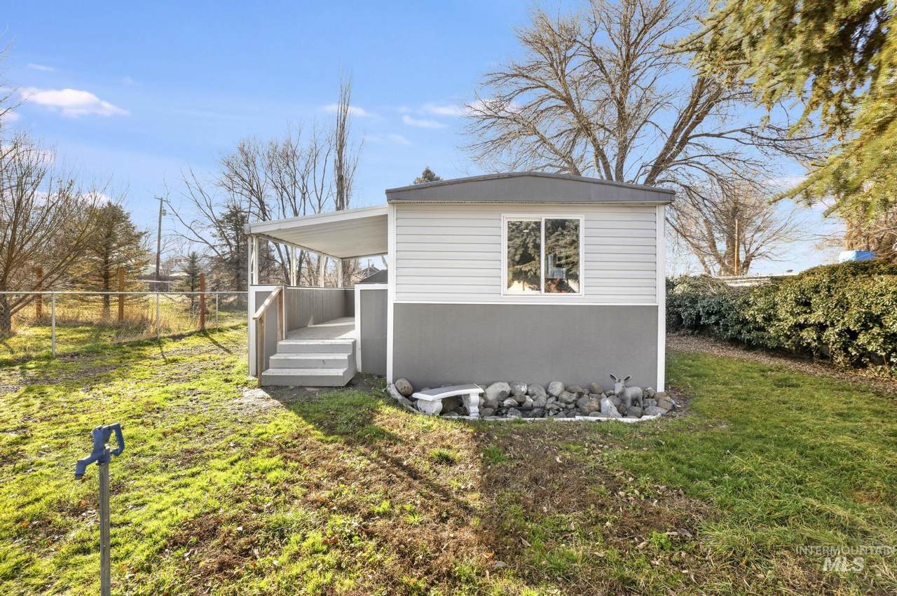 150 Orchard - Photo 1