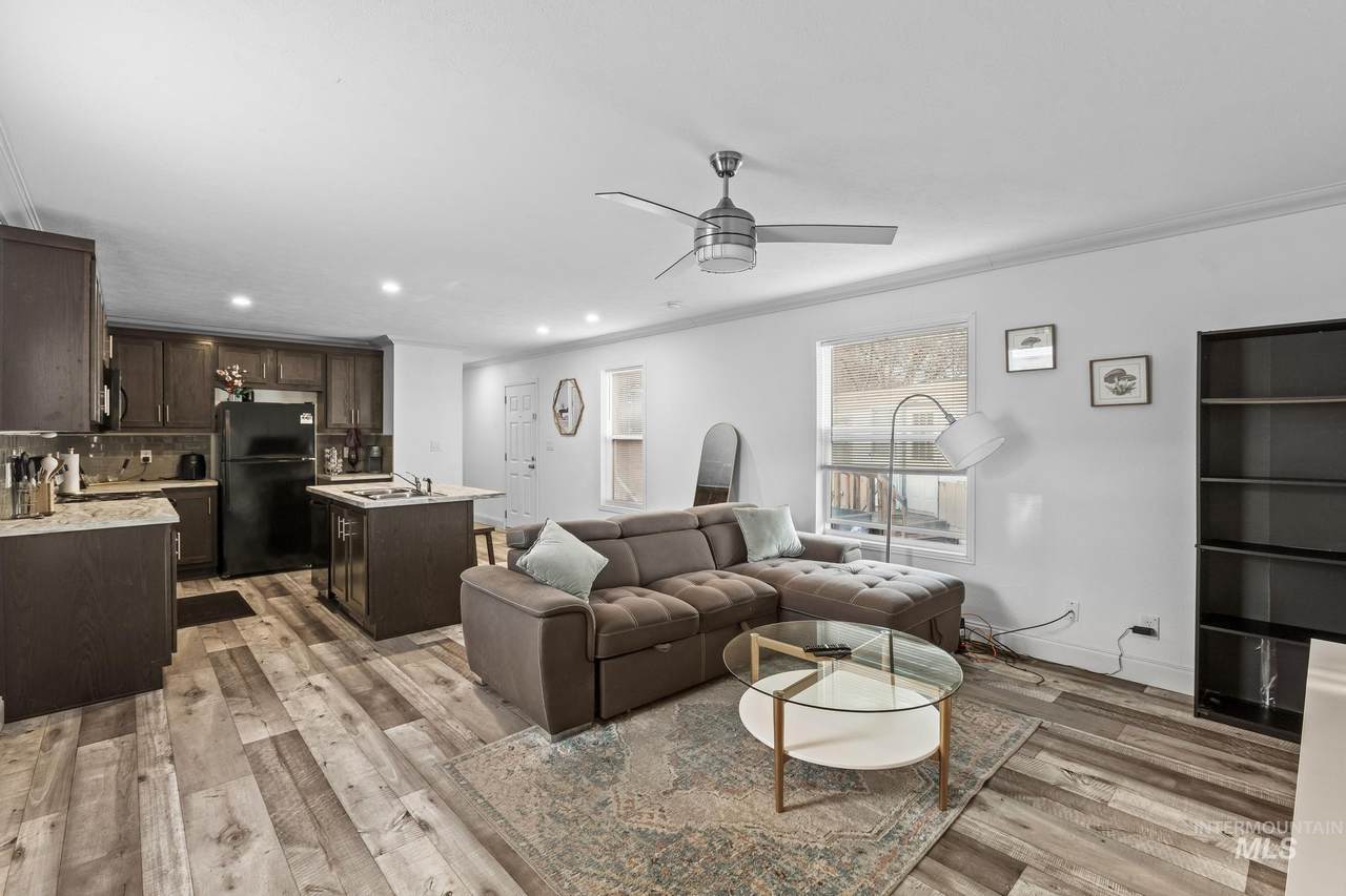 1151 Fawn Ln - Photo 1