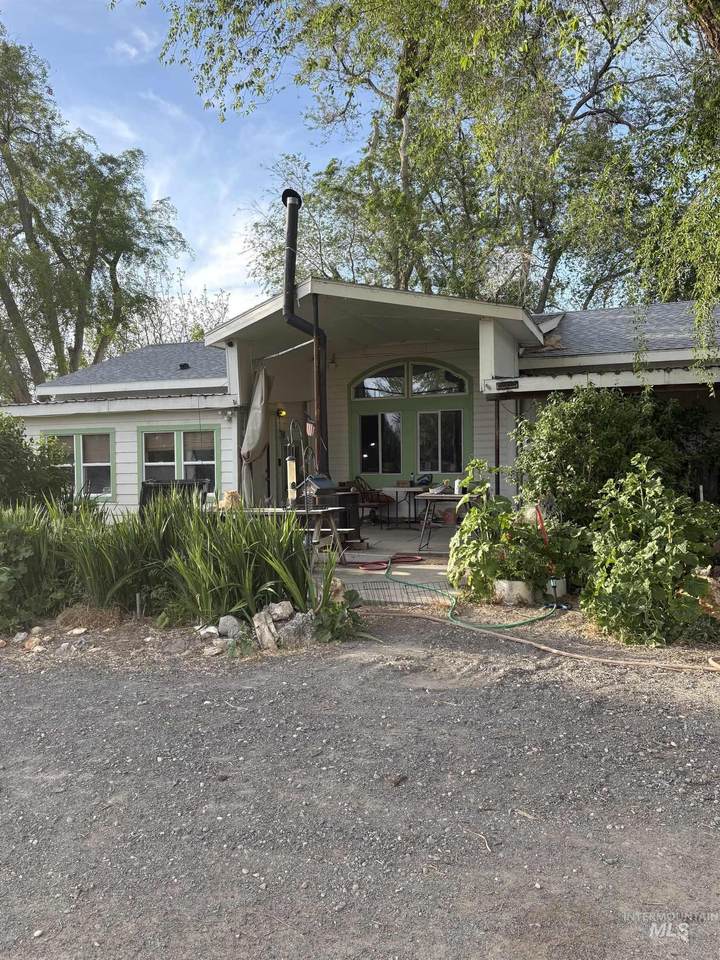 8241 Butte - Photo 1