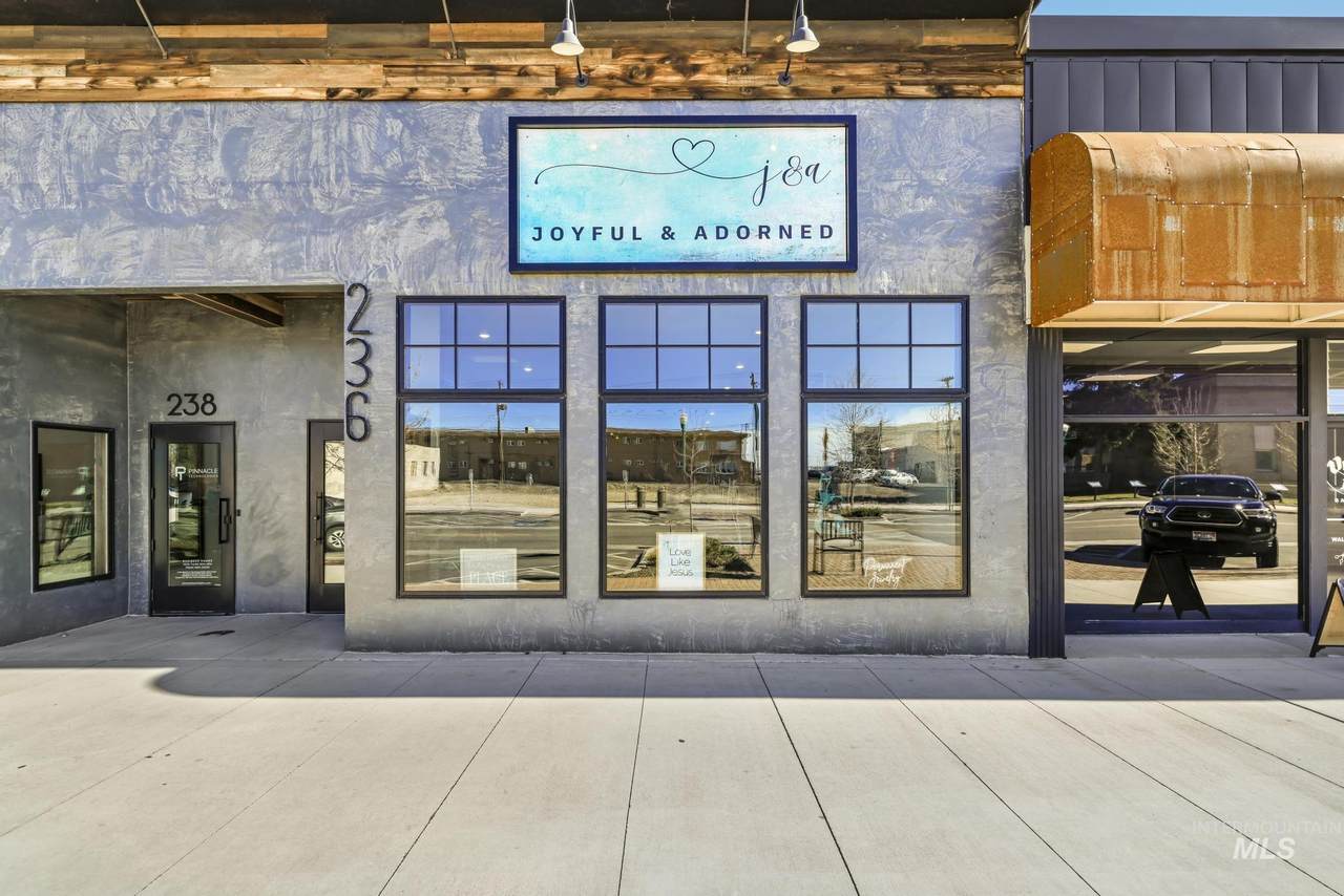 236 Main Ave North - Photo 1