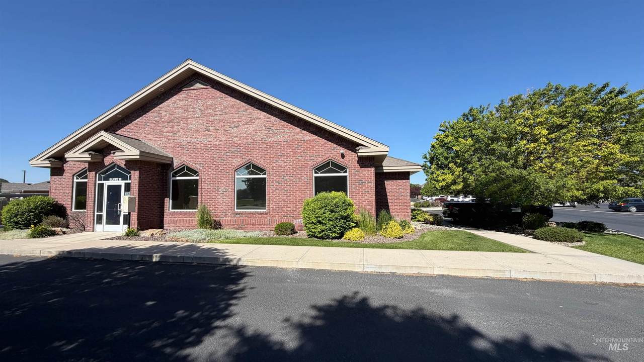 1408 Pomerelle Ave Ste B - Photo 1