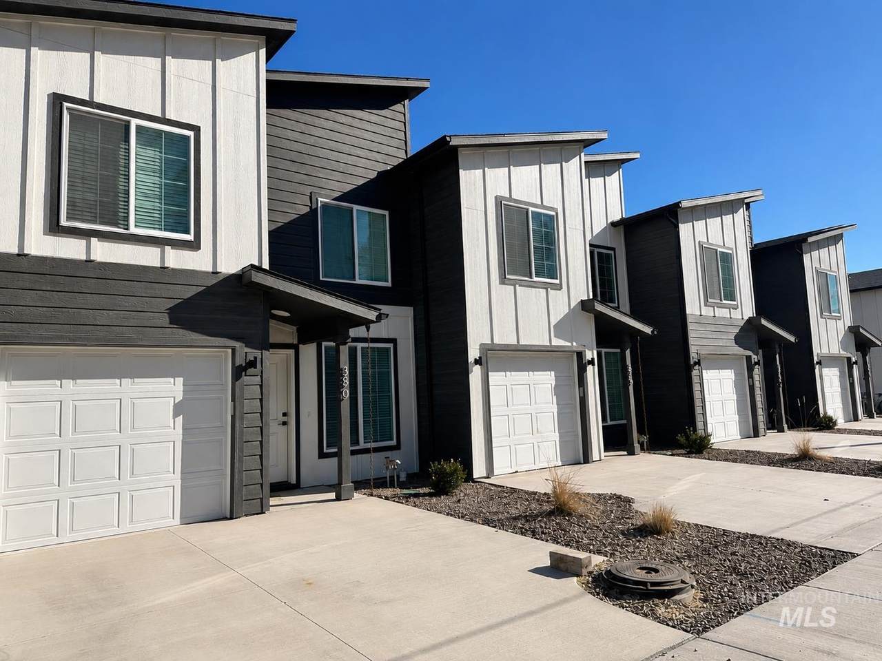 961 Foster Ave - Photo 1