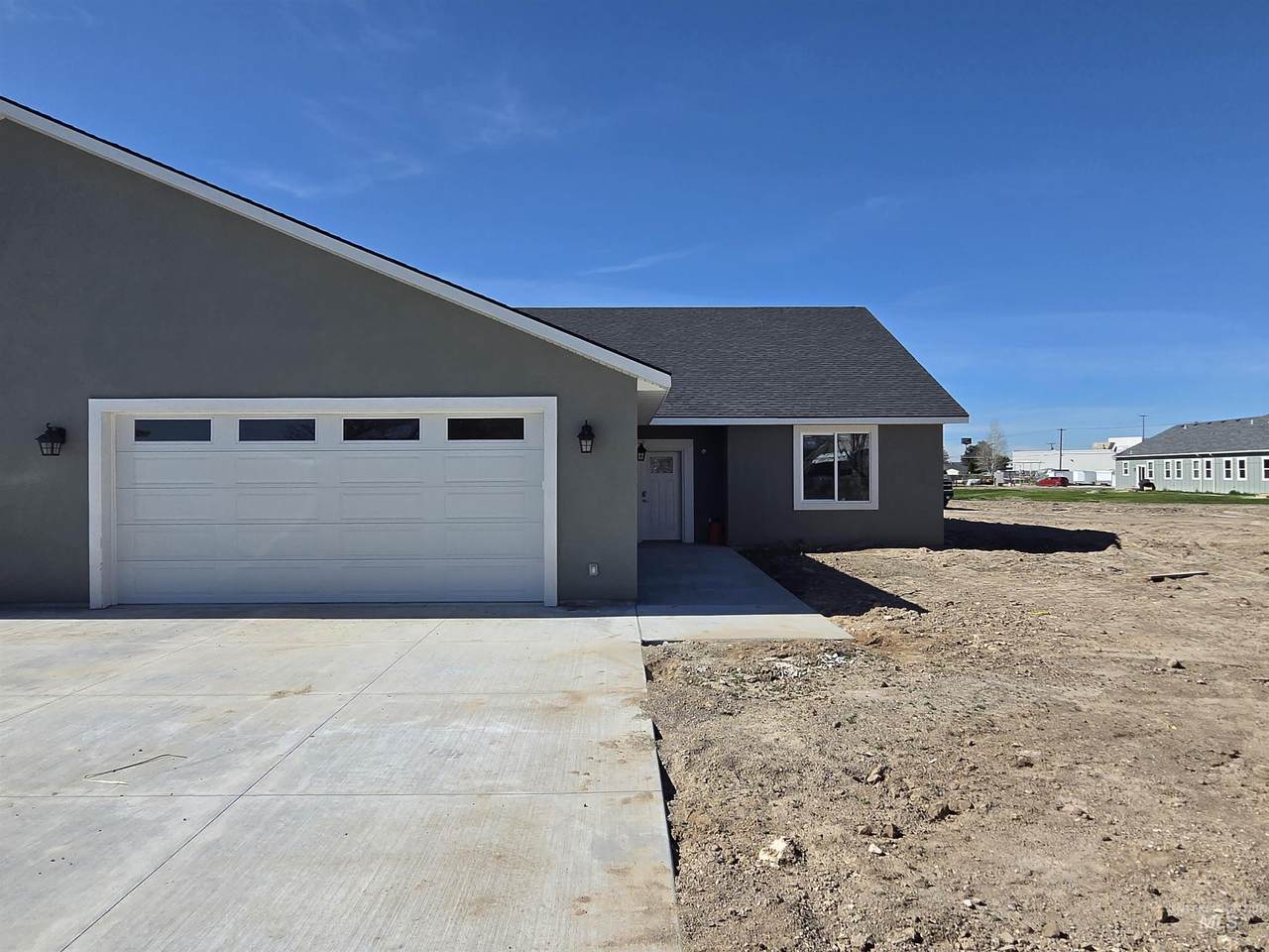 40 Lakeside Loop - Photo 1