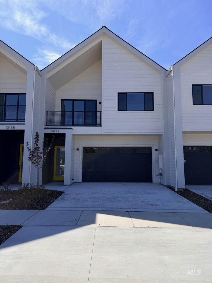 10173 Southerland Dr - Photo 1