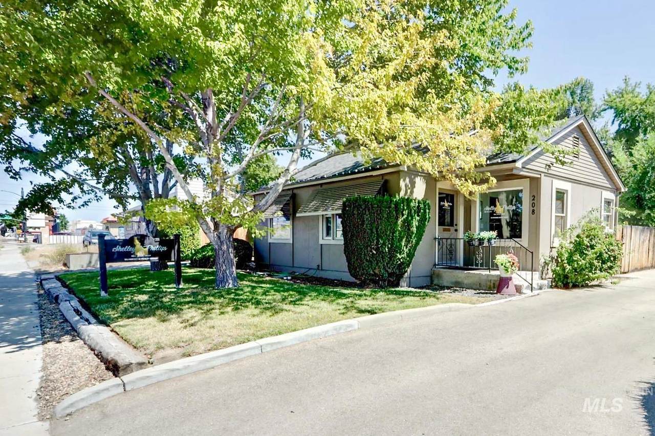 208 Curtis Rd. - Photo 1