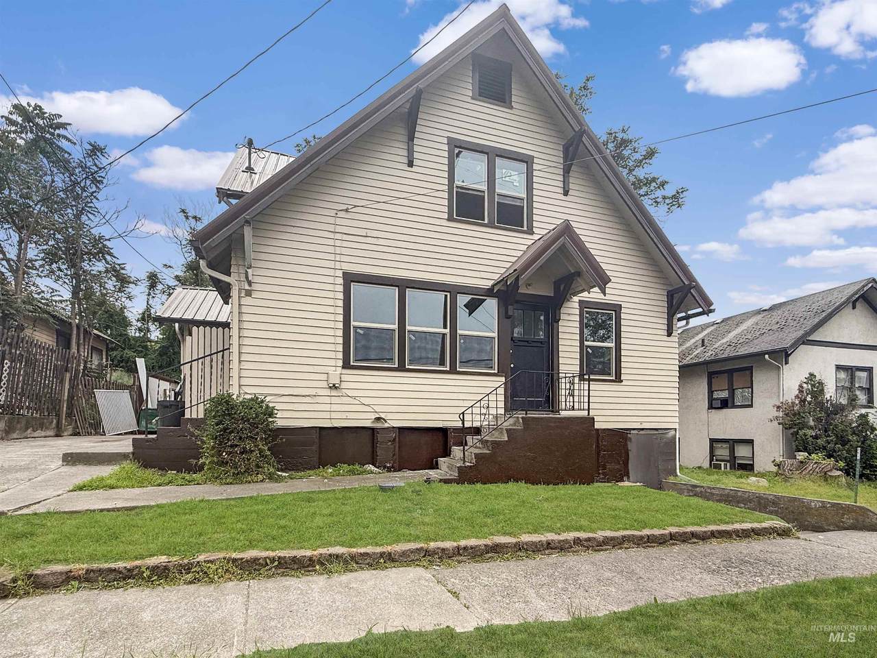 1818 7th Avenue - Photo 1