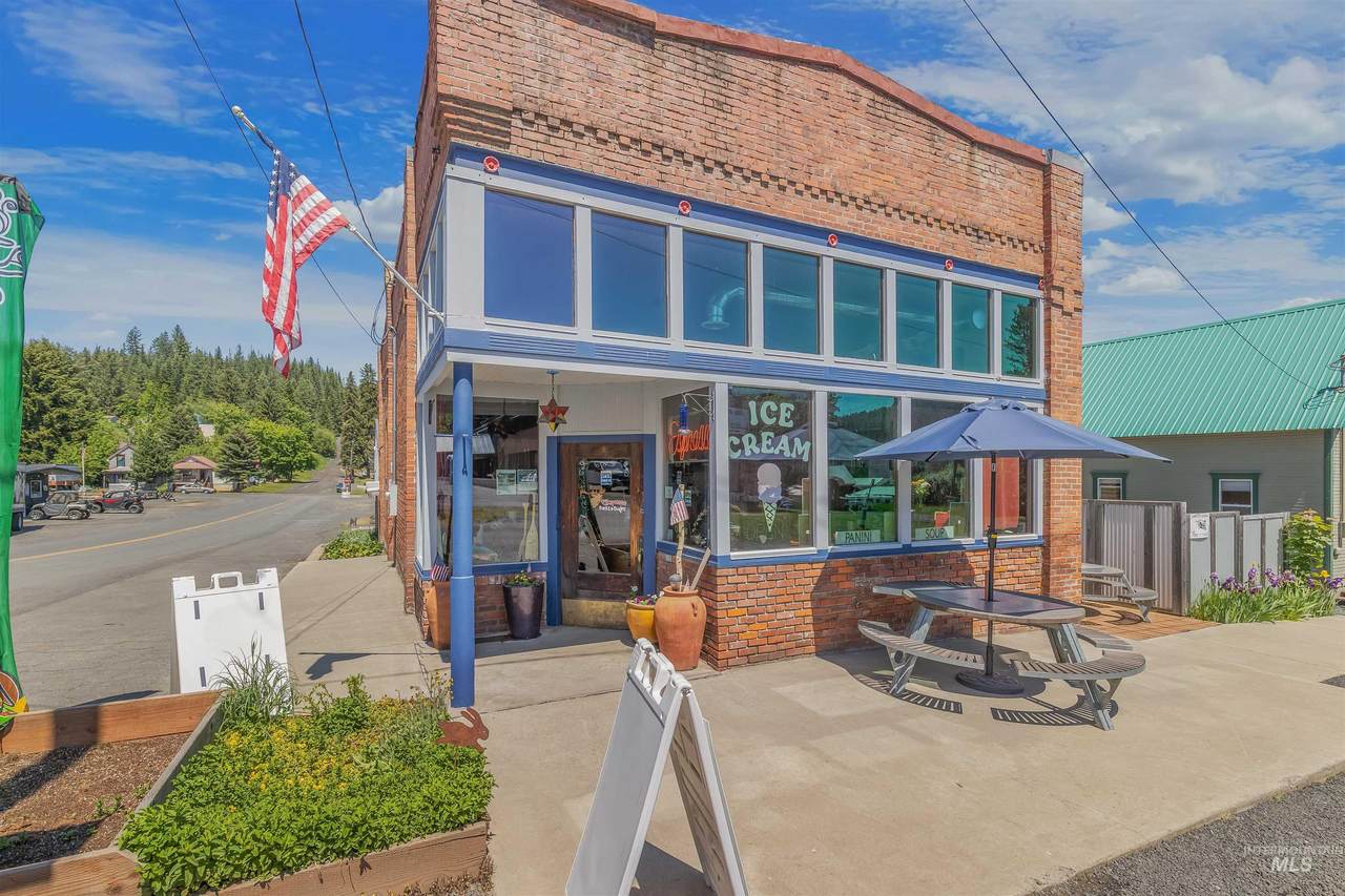 112 Main St - Photo 1